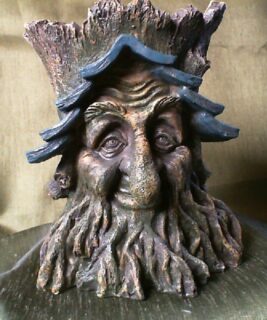 22032 - Greenman Flower Planter
