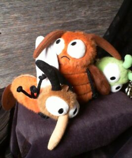 66072 - Furry Pest Bag Charms
