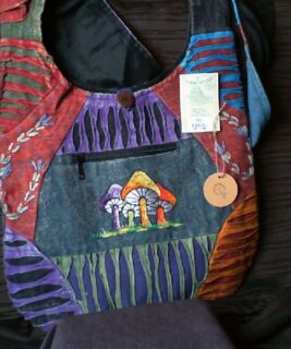 66079 - Mushroom Hobo Bag