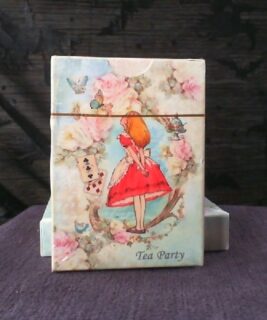 68005 - Games - Alice Tea Playing Cards