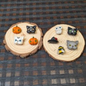 90302 - Polyclay_Mira - Creature Pins