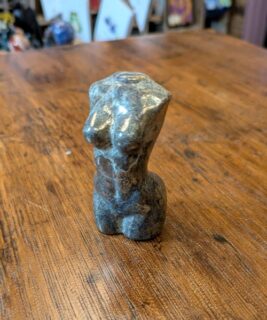 90411 - IvyCat - pyrite lady
