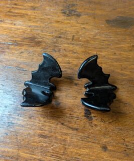 90416 - IvyCat - obsidian bats