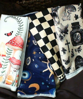 82010 - Witchy Cloth