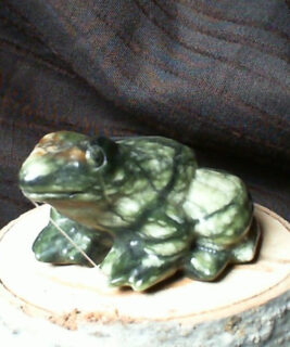 90485 - IvyCat - Big Green Jade Frog