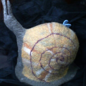 91701 - Rene Bruneau Felting - Snail Tea Cozy