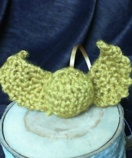 90109 - Laurie Loops - Golden Snitch Ornament