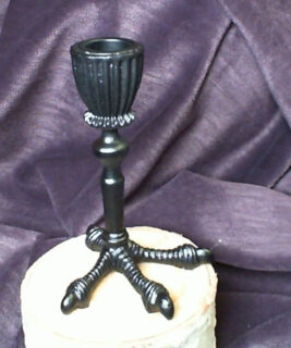 66101 - Raven Claw Candlestick Holder