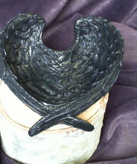 66103 - Raven Wings Trinket Dish