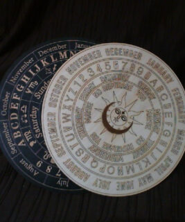 92222 - WPG Vintage - Wood Etched Pendulum Board