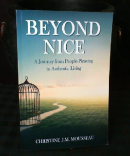 92701 - Christine Mousseau - Beyond Nice