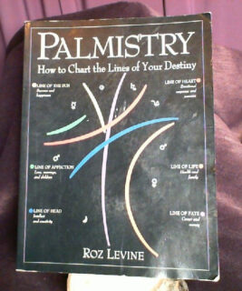 90670 - Gumball Goods - Palmistry