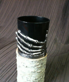 90723 - Gumball Goods - Skeleton Hand Mug