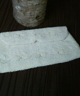 90726 - Gumball Goods - Beaded White Wallet