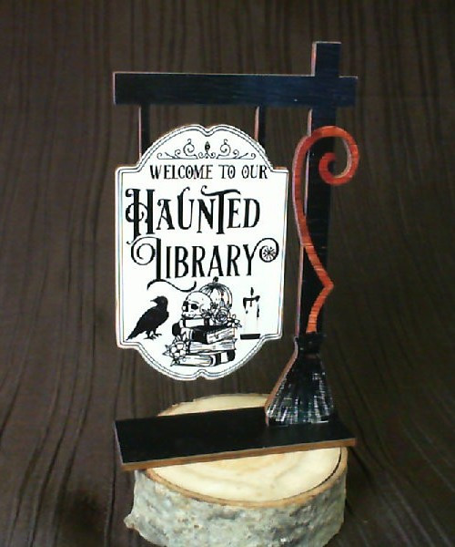 22072 - Mini Wood Pub Sign
