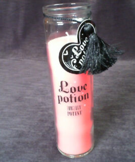 44255 - Love Potion Tube Candle