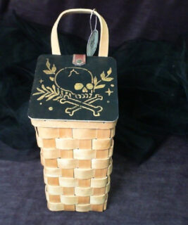 92477 - Boho upcycles - Skull Hanging Basket