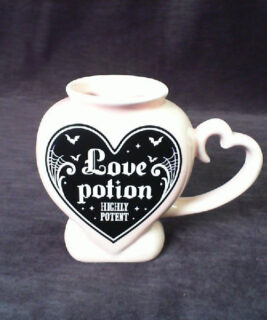 66148 - Love Potion Mug