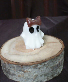 91885 - IvyCat - Bow Ghost
