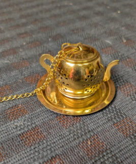 82027 - Teapot Leaf Strainer