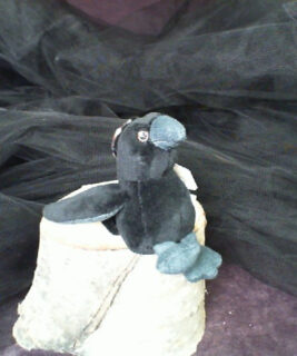 68020 - Plush Zipper-pull Raven