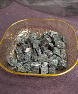 91896 - IvyCat - Small Tourmaline Chunks